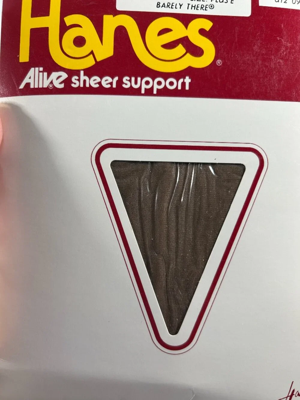 Hanes Alive Sheer Support Pantyhose Reinforced Toe Barely There Plus E 810 Hose